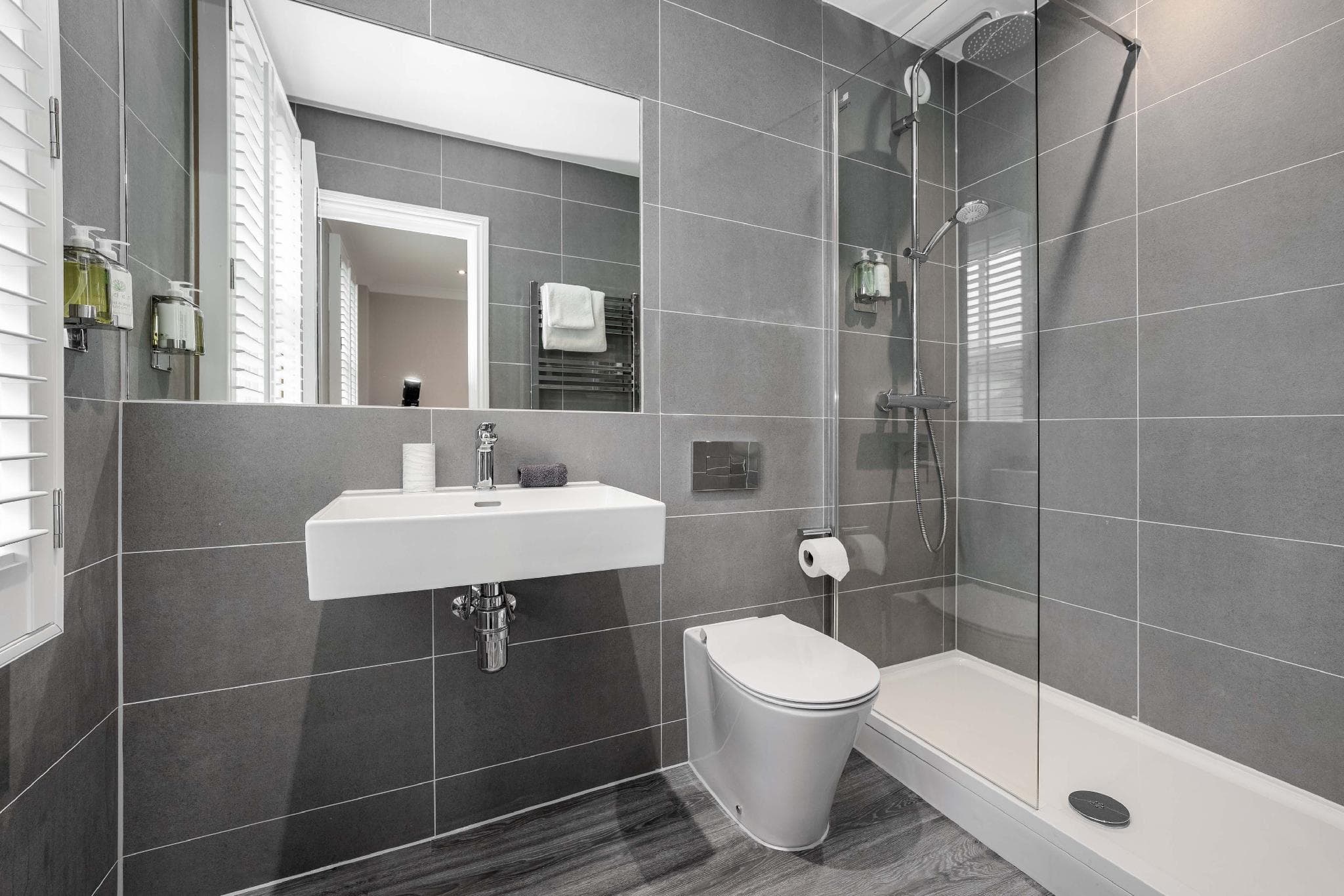 The Regent Aparthotel photo 2