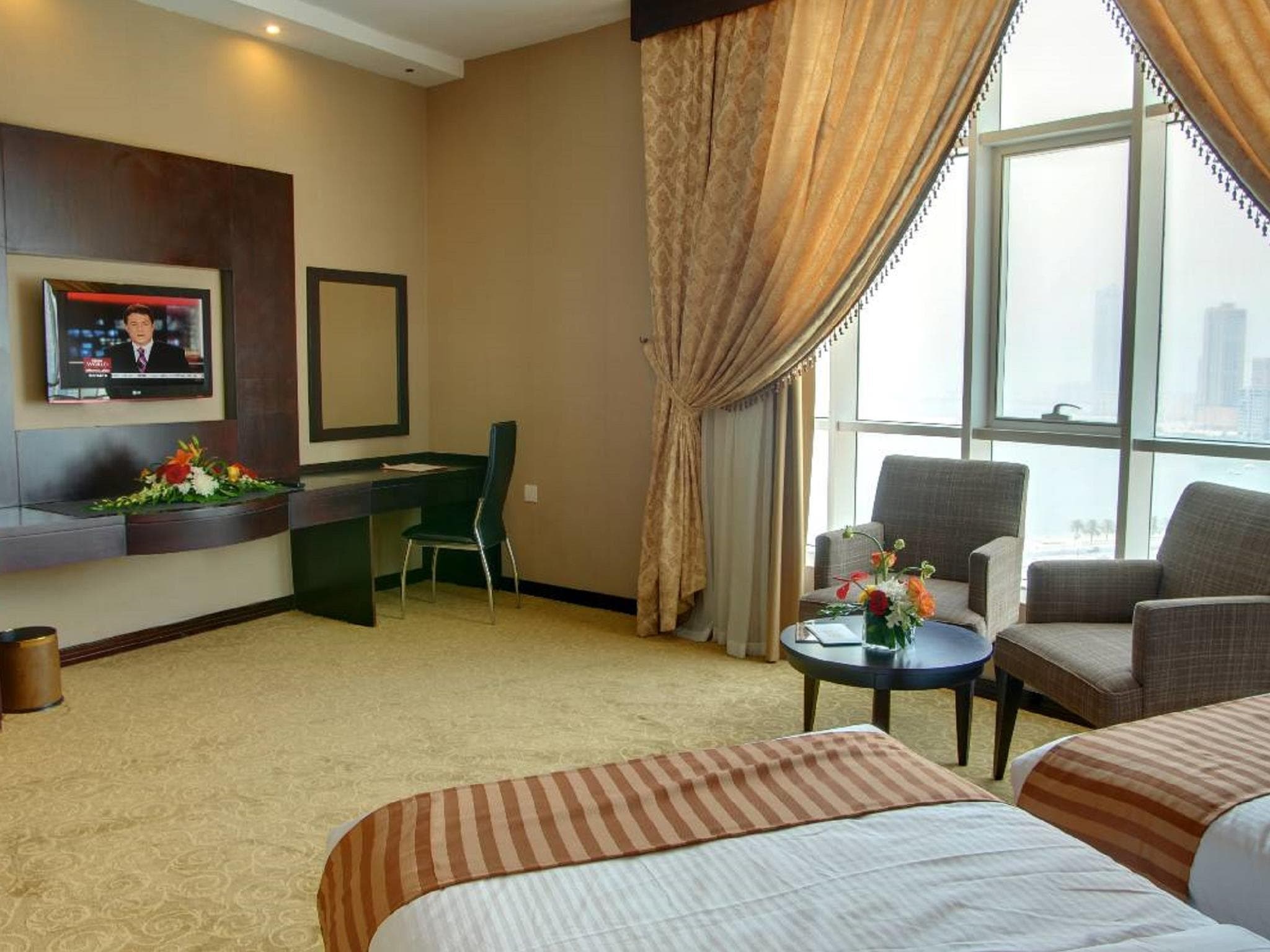Aryana Hotel photo 2