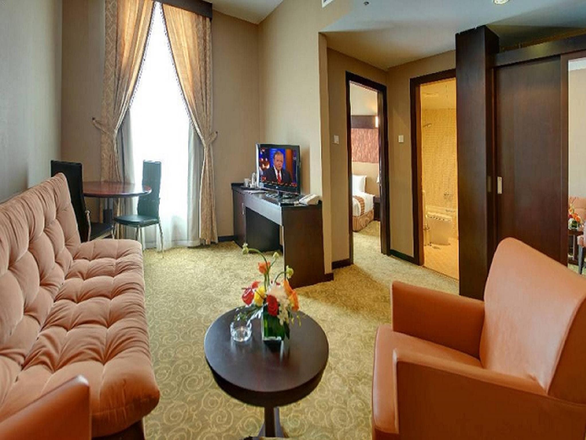 Aryana Hotel photo 3