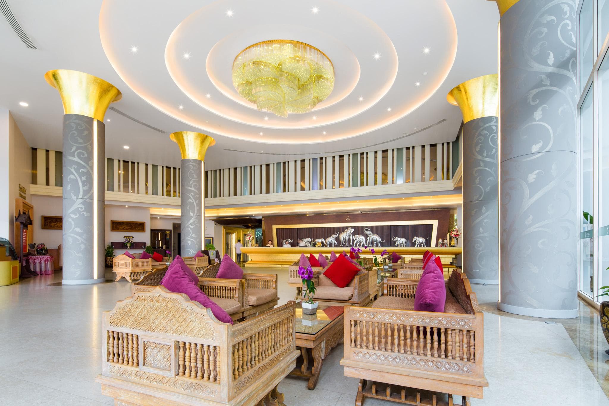 Aiyara Grand Hotel photo 4