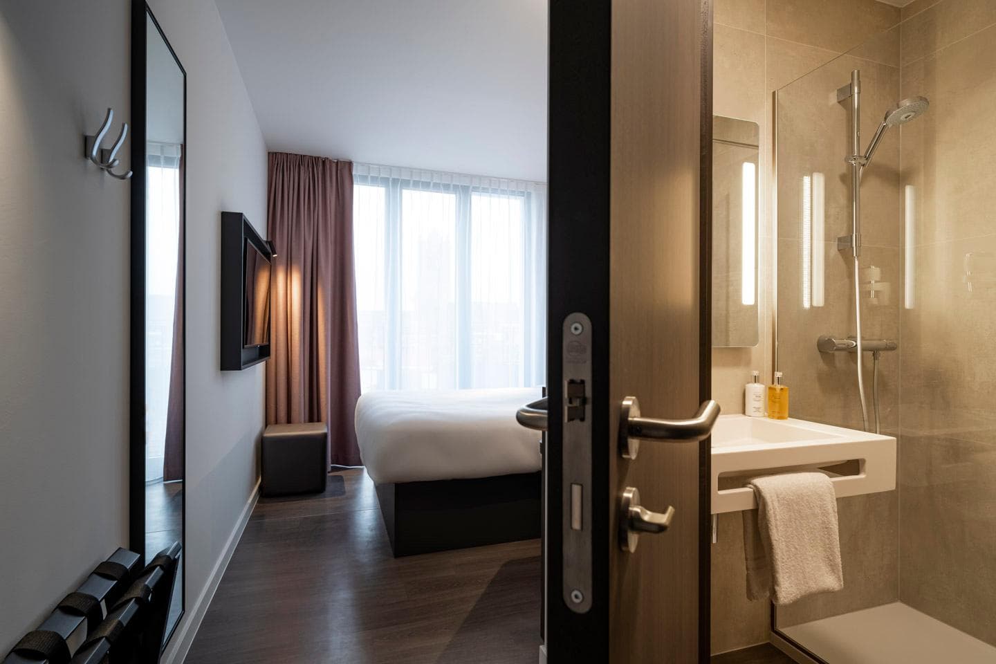 B&B Hotel Antwerpen Centrum photo 2