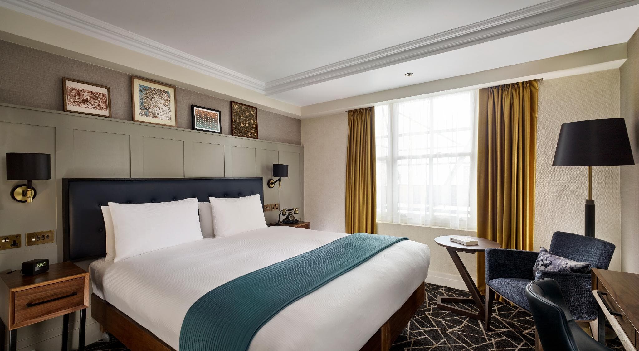 100 Queen's Gate Hotel London Kensington, Curio Collection by Hilton photo 2
