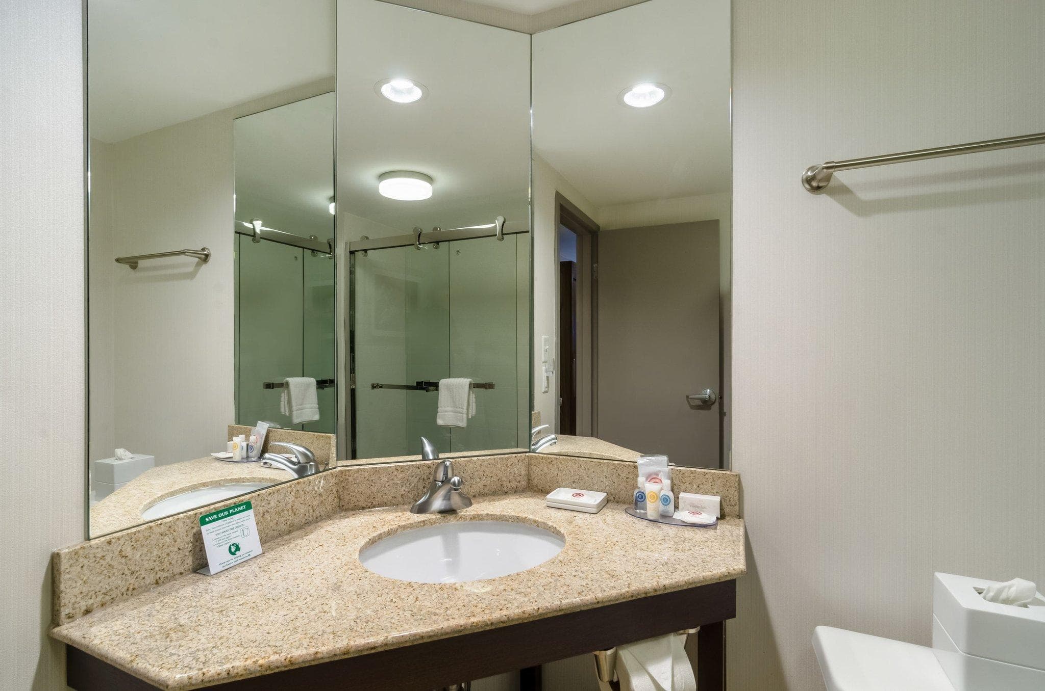Comfort Inn Raleigh Midtown photo 3