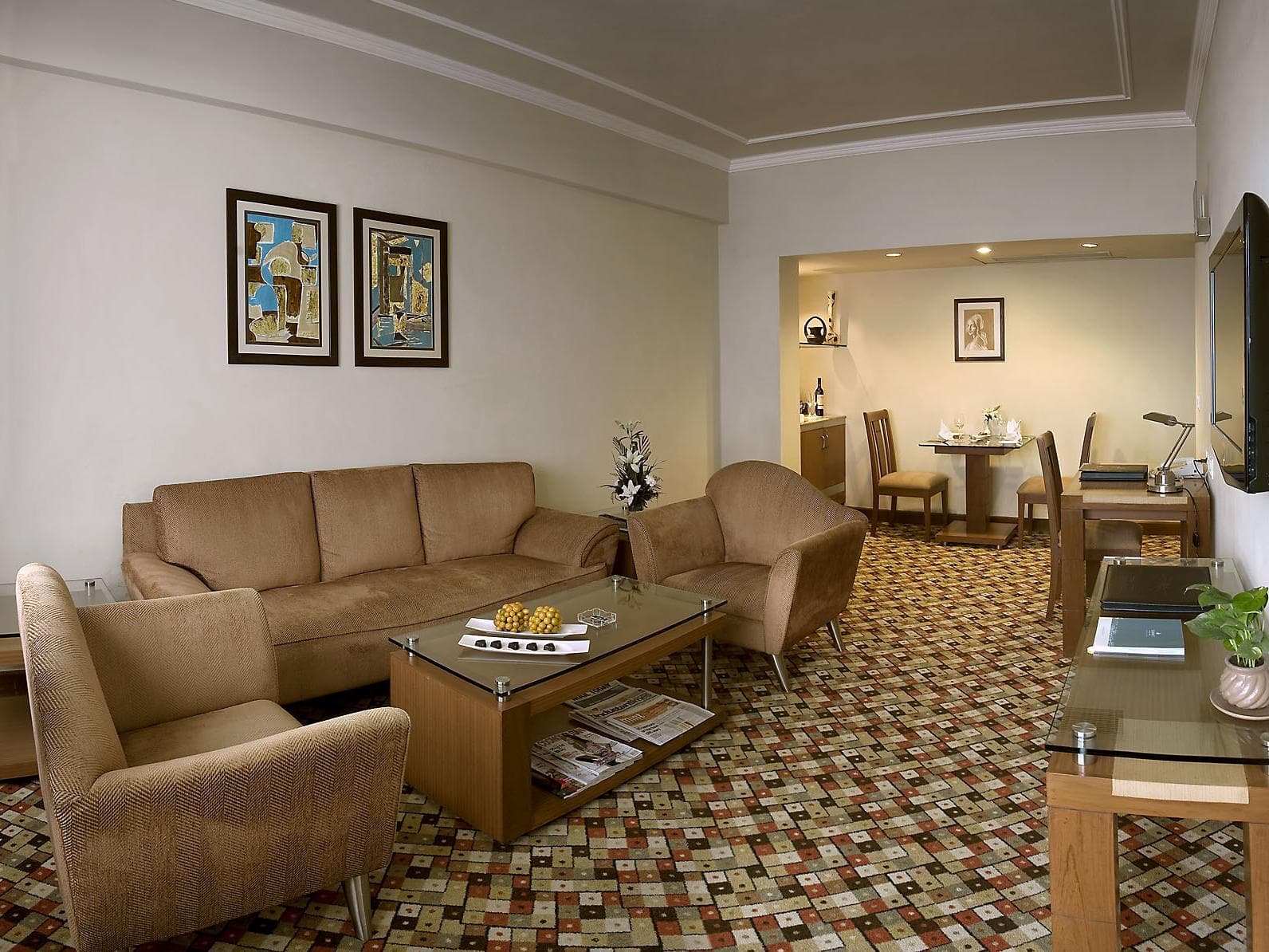 The Suryaa Hotel New Delhi photo 4