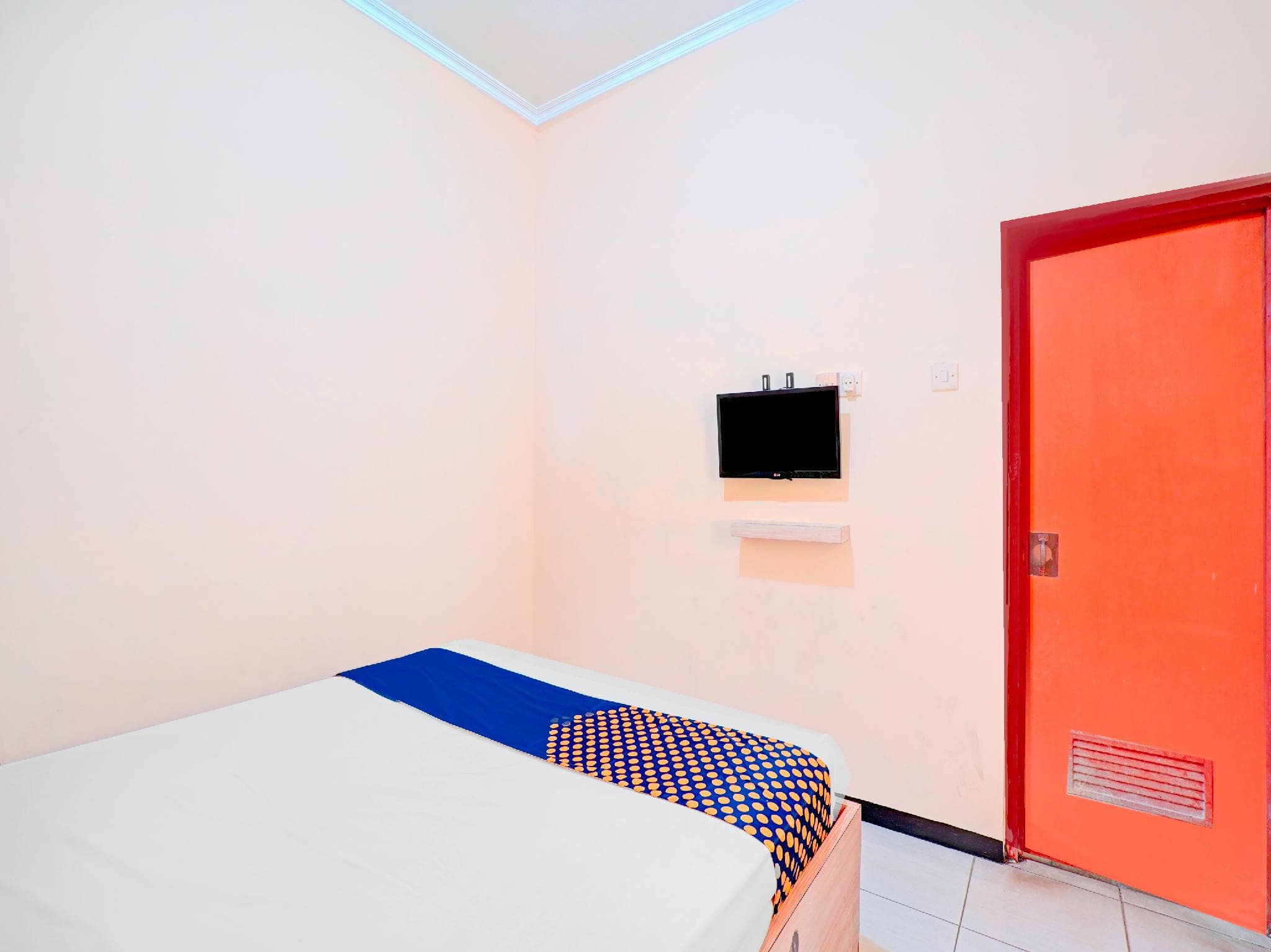 OYO 90622 Hotel Galaksi photo 2