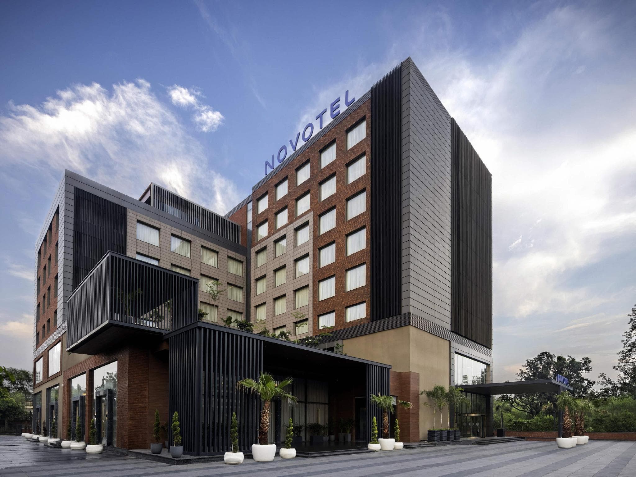 Novotel Chandigarh Tribune Chowk photo 3