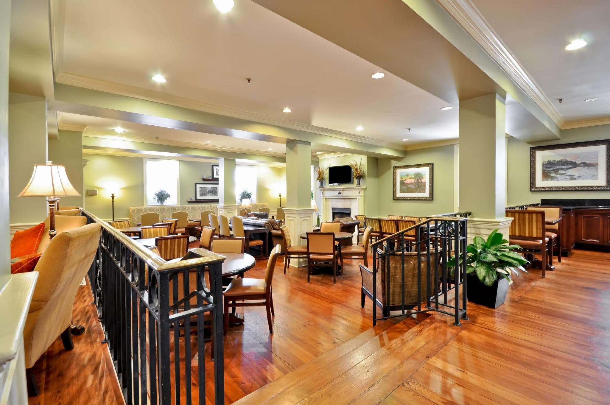 Hampton Inn Charleston-Historic District photo 3