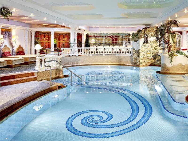 Hotel Neue Post photo 3