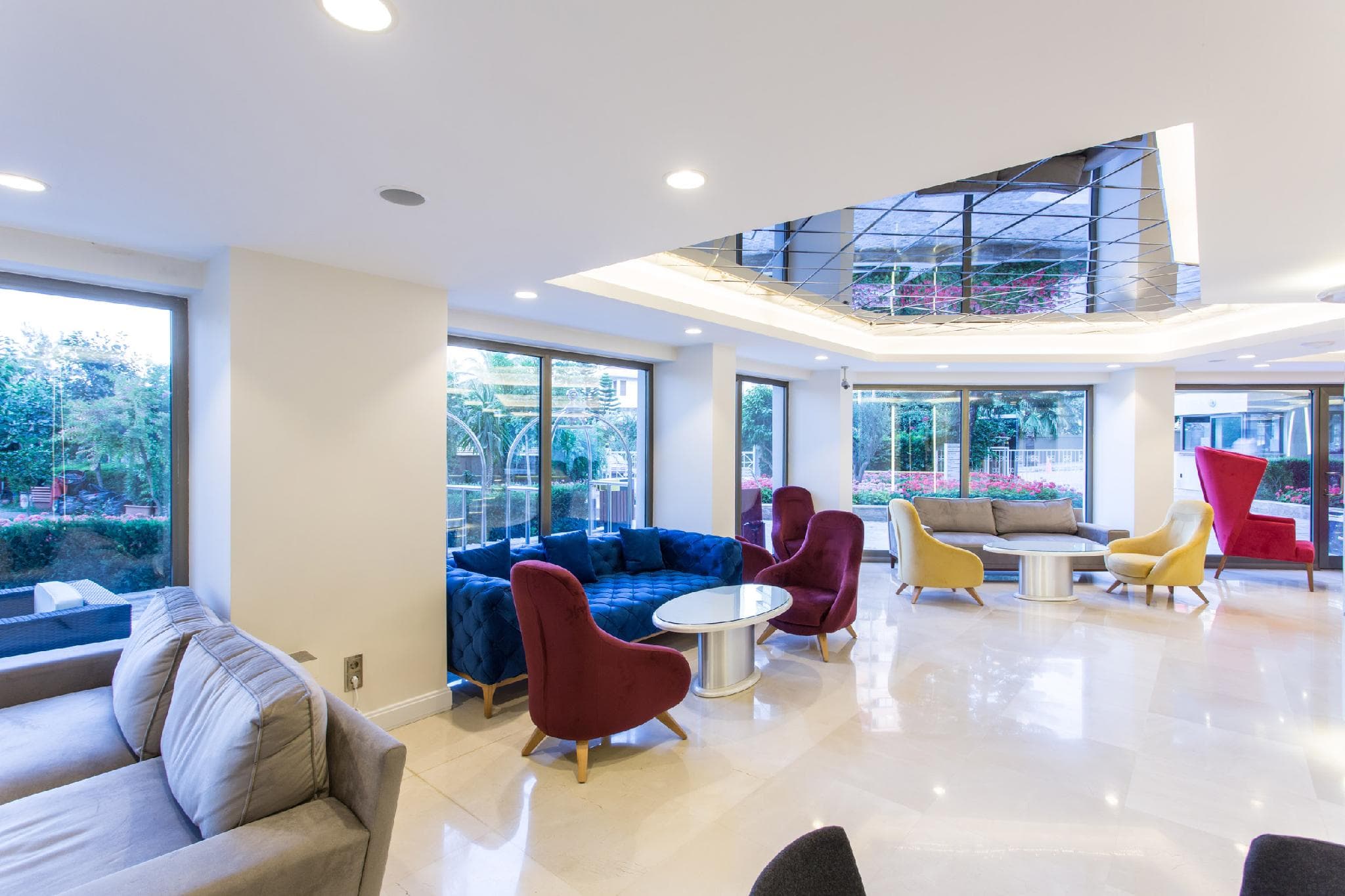Falcon Hotel photo 4