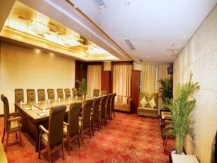 Huangshan Shuguang Yusong Hotel photo 2