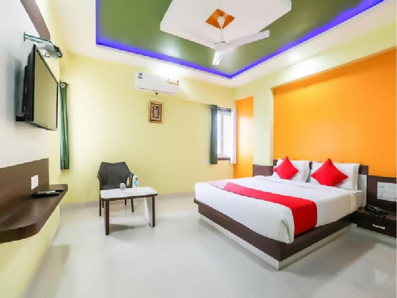 Hotel Atithi Bhawan by Sky Stays photo 3