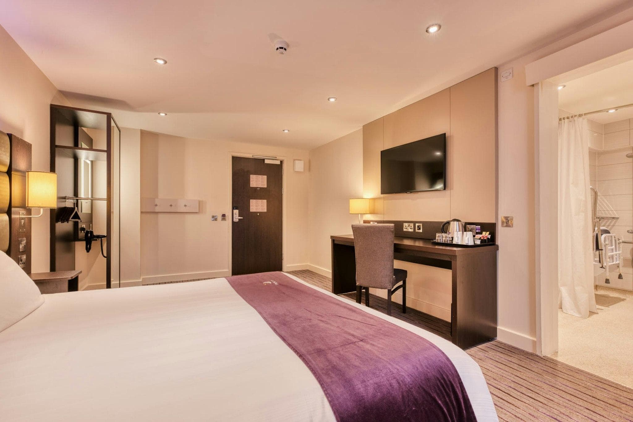 Premier Inn London Beckton photo 5