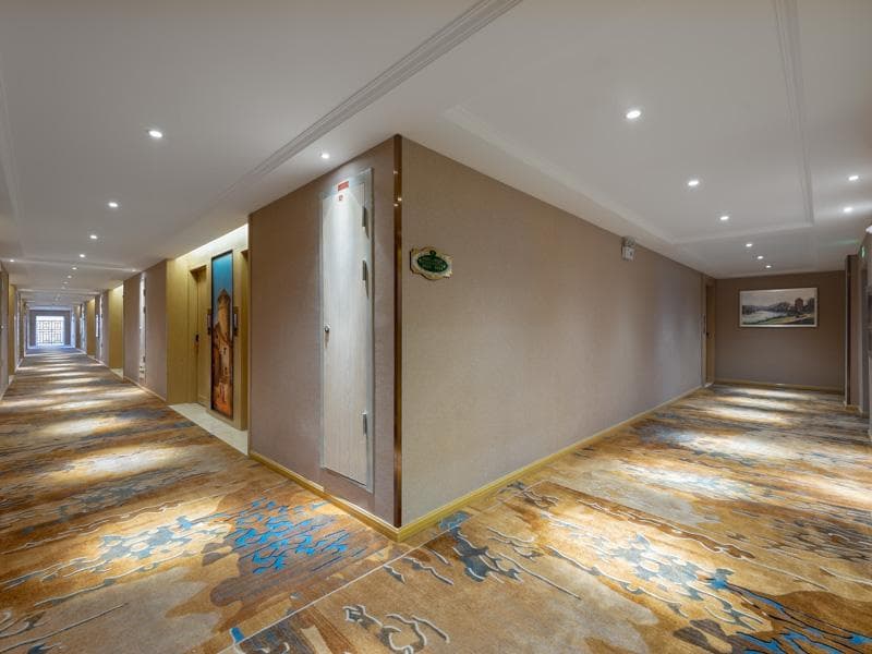 Vienna Hotel Wuhan Guobo Jiangang Metro Station photo 5