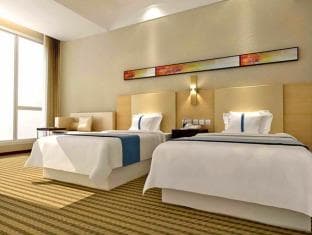 Holiday Inn Express Tianjin Heping By IHG photo 2