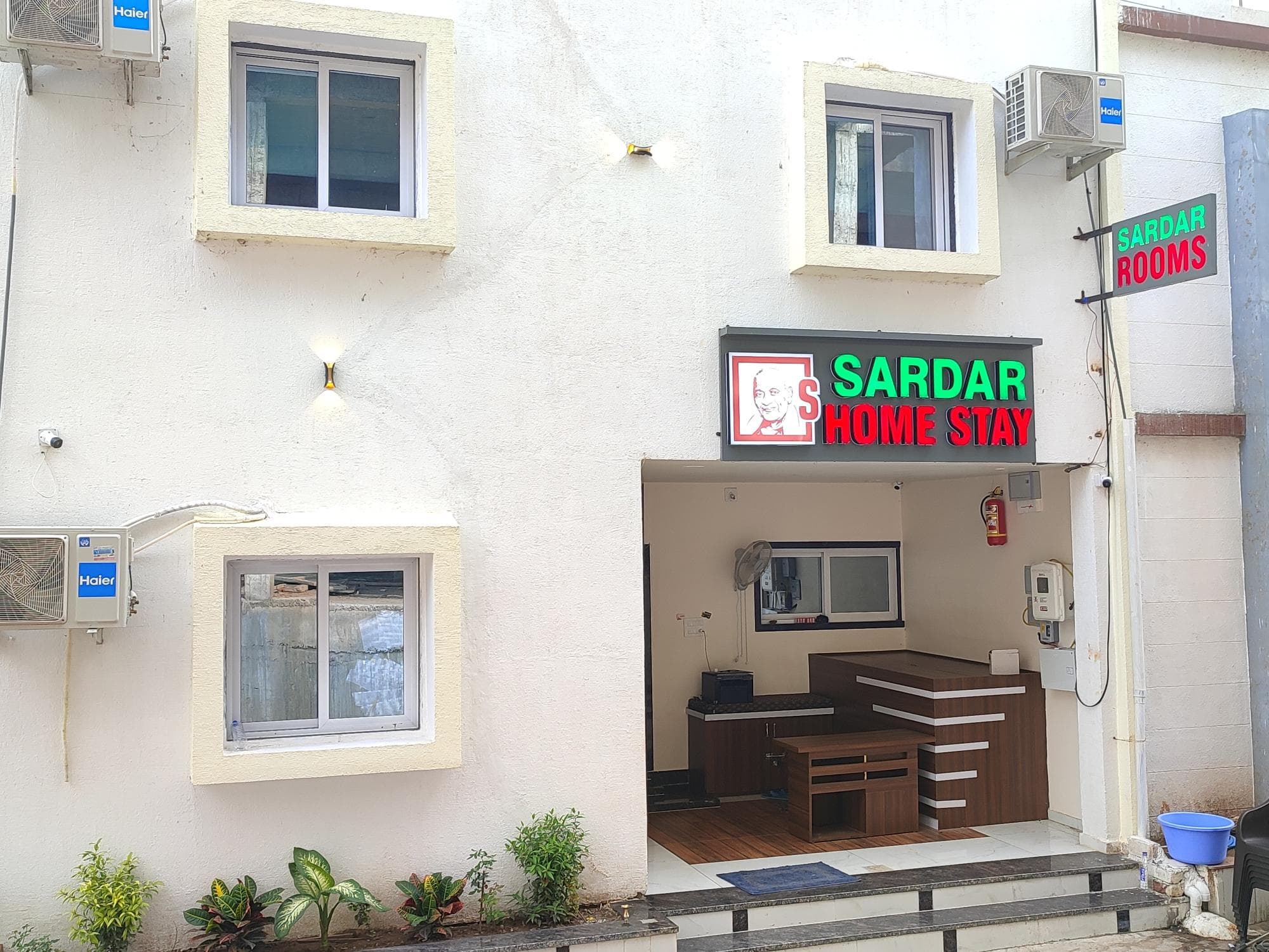 Sardar Hotel & Home Stay