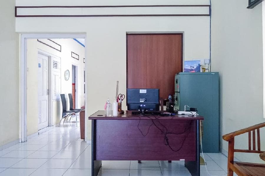 RedDoorz Syariah @ Griya Soeratin Pacitan photo 5
