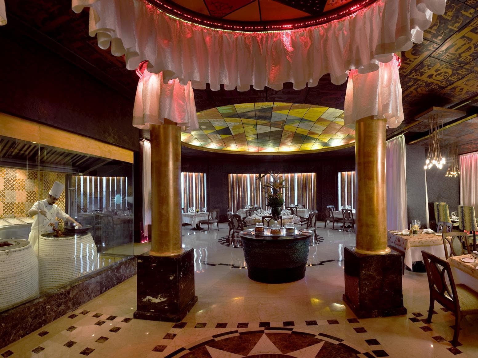 Radisson Blu MBD Hotel Noida photo 4