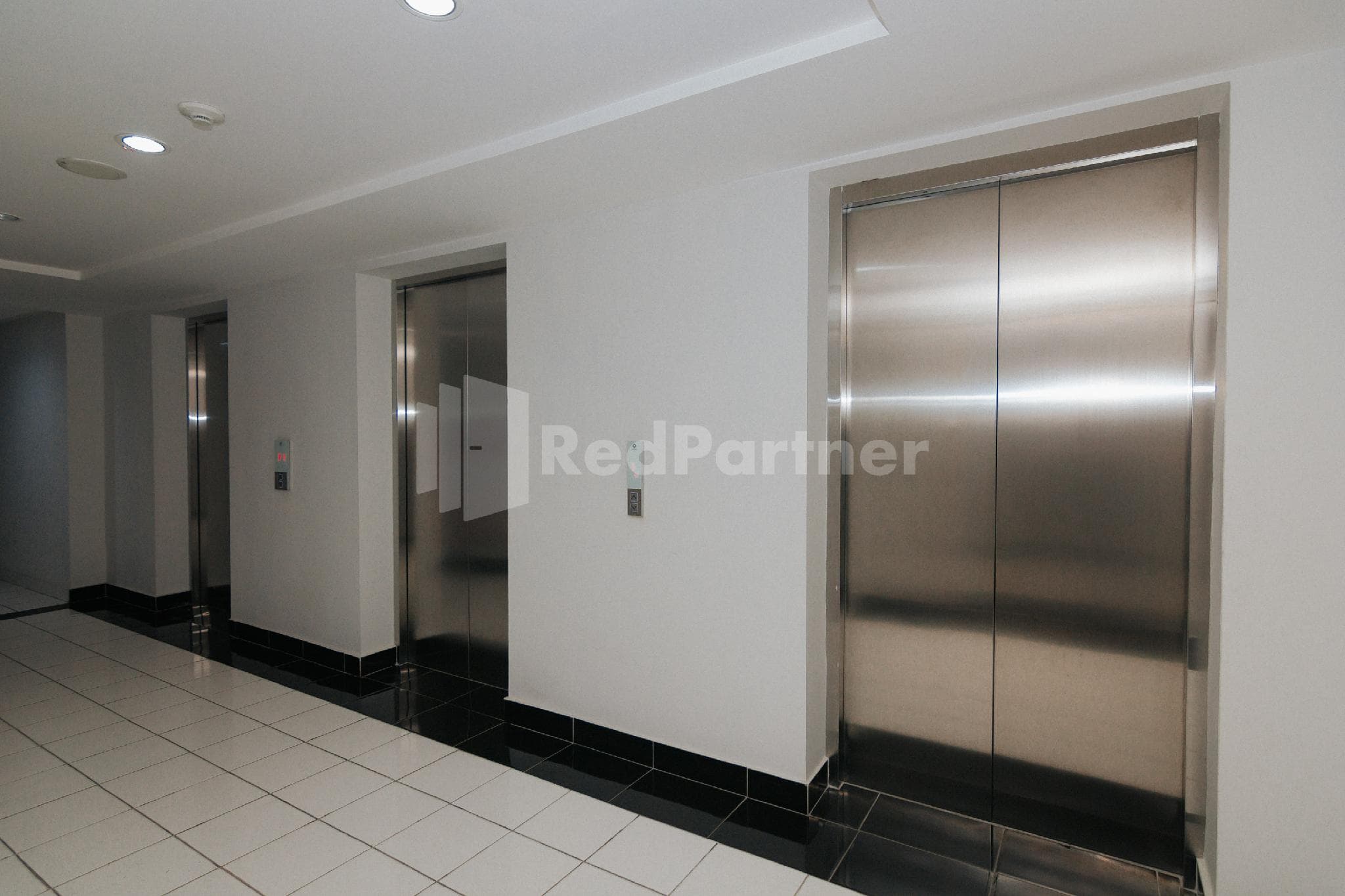 RedLiving Apartemen Podomoro Golf View Queen Room Tower Dahoma photo 4