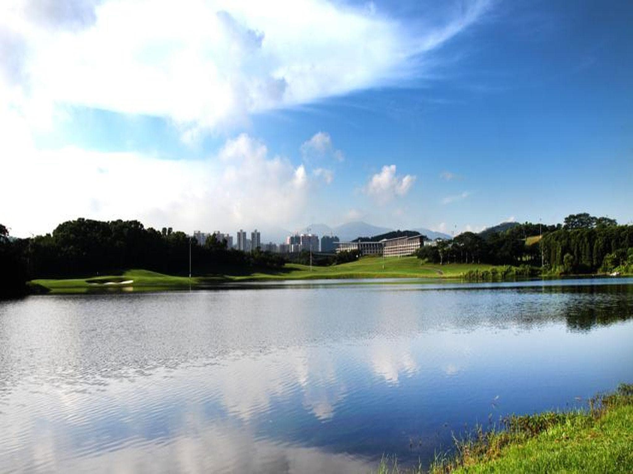 Shenzhen Castle Golf Hotel photo 3