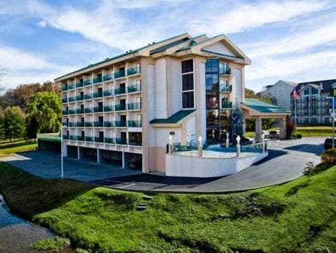 Pigeon River Inn