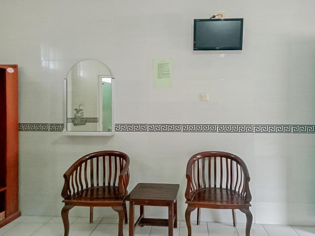 RedDoorz Syariah @ Hotel Sidomulyo Pacitan photo 2