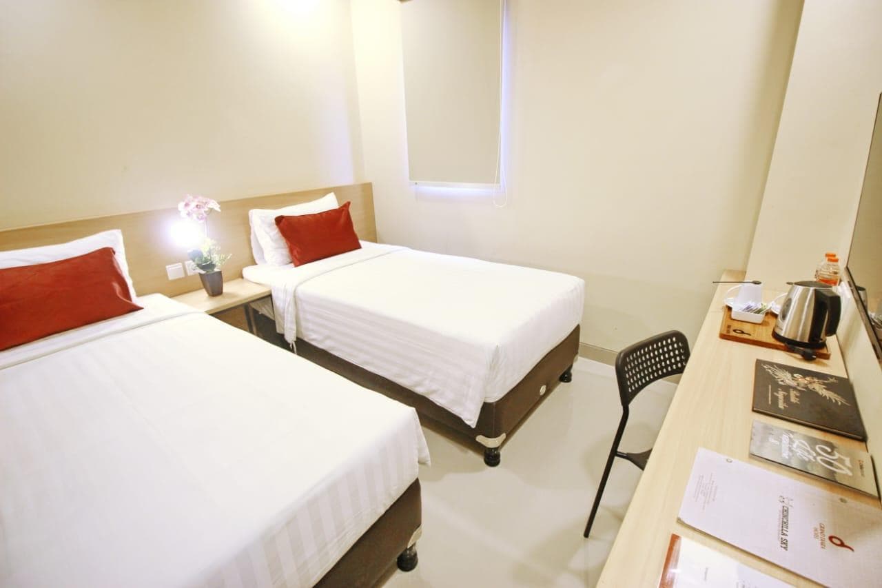 DIARA HOTEL CILEUNGSI photo 2