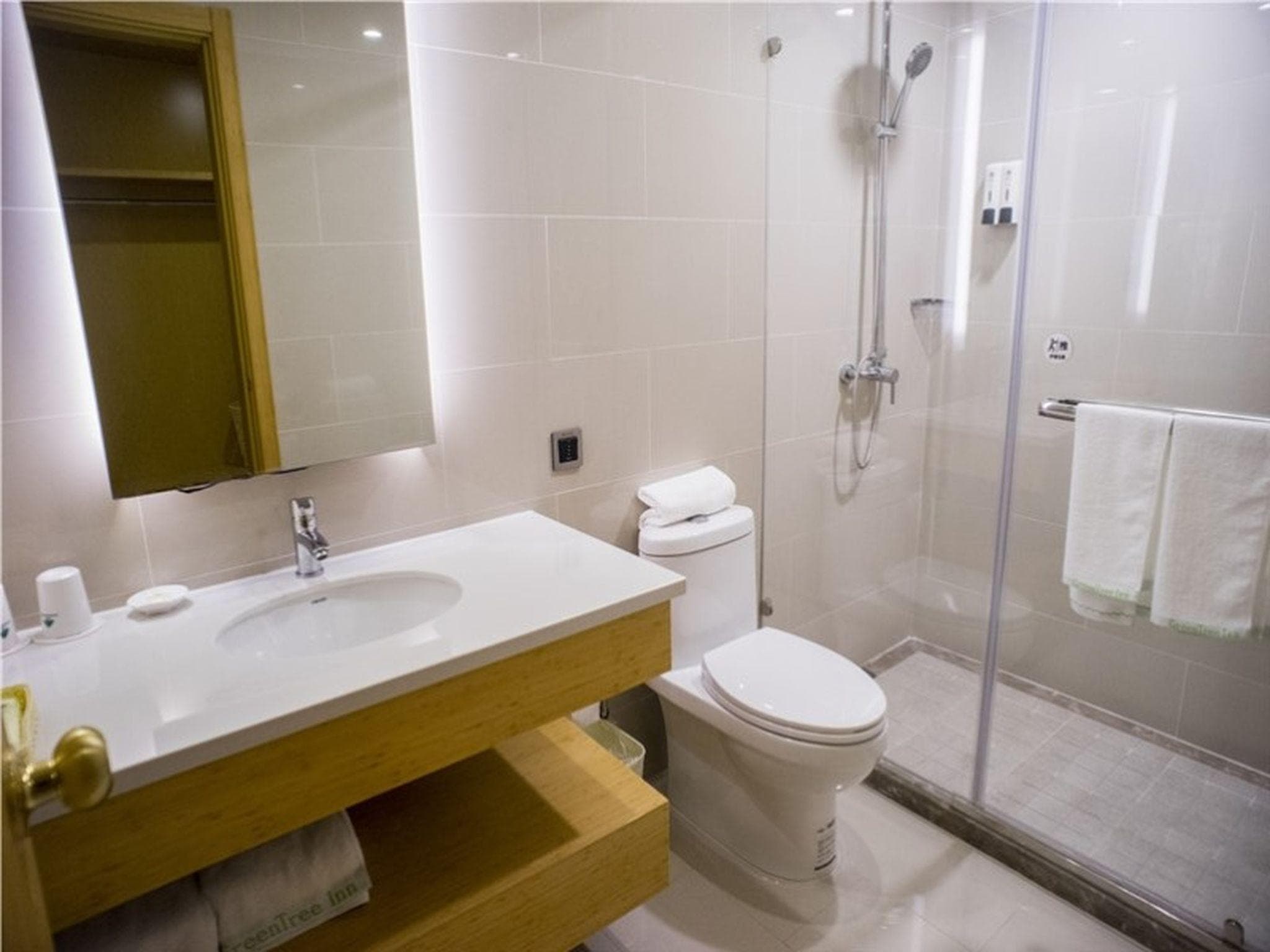 GreenTree Inn Suzhou Kunshan Dongcheng Road International Exhibition Express Hotel photo 2