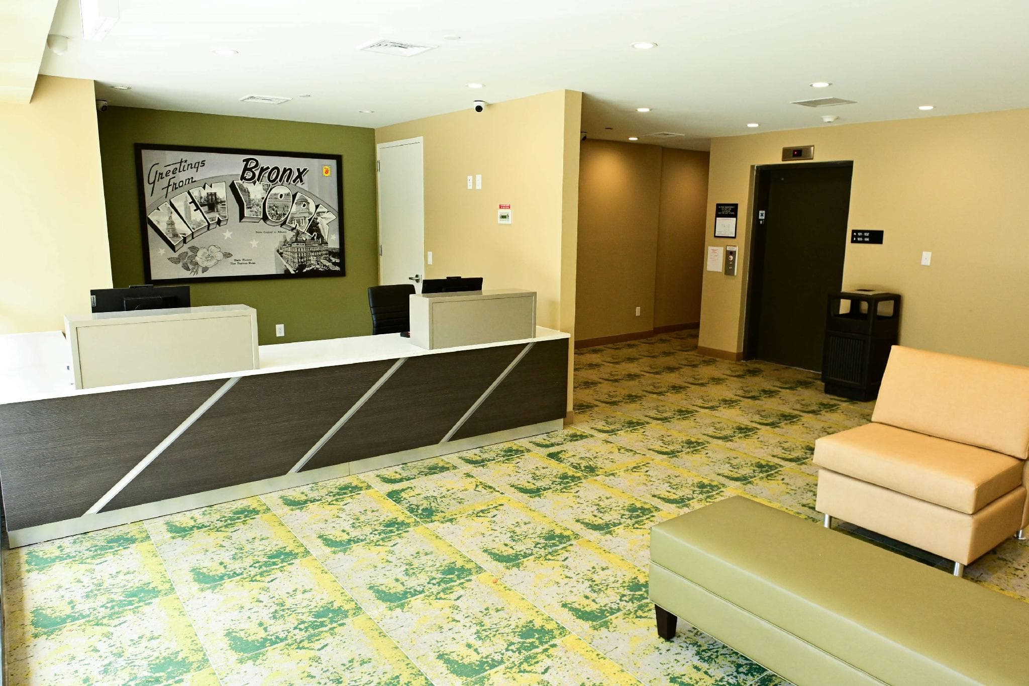 Super 8 by Wyndham Bronx Near Botanical Garden photo 4