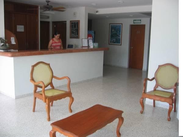 Hotel Delfines - a 2 calles del Acuario Veracruz