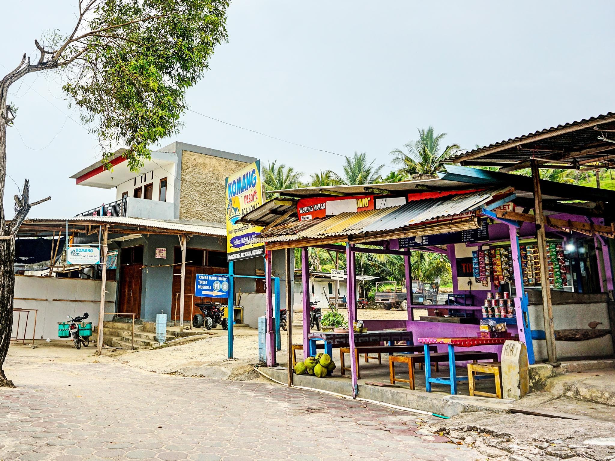 OYO 92183 Komang Resort Klayar photo 5