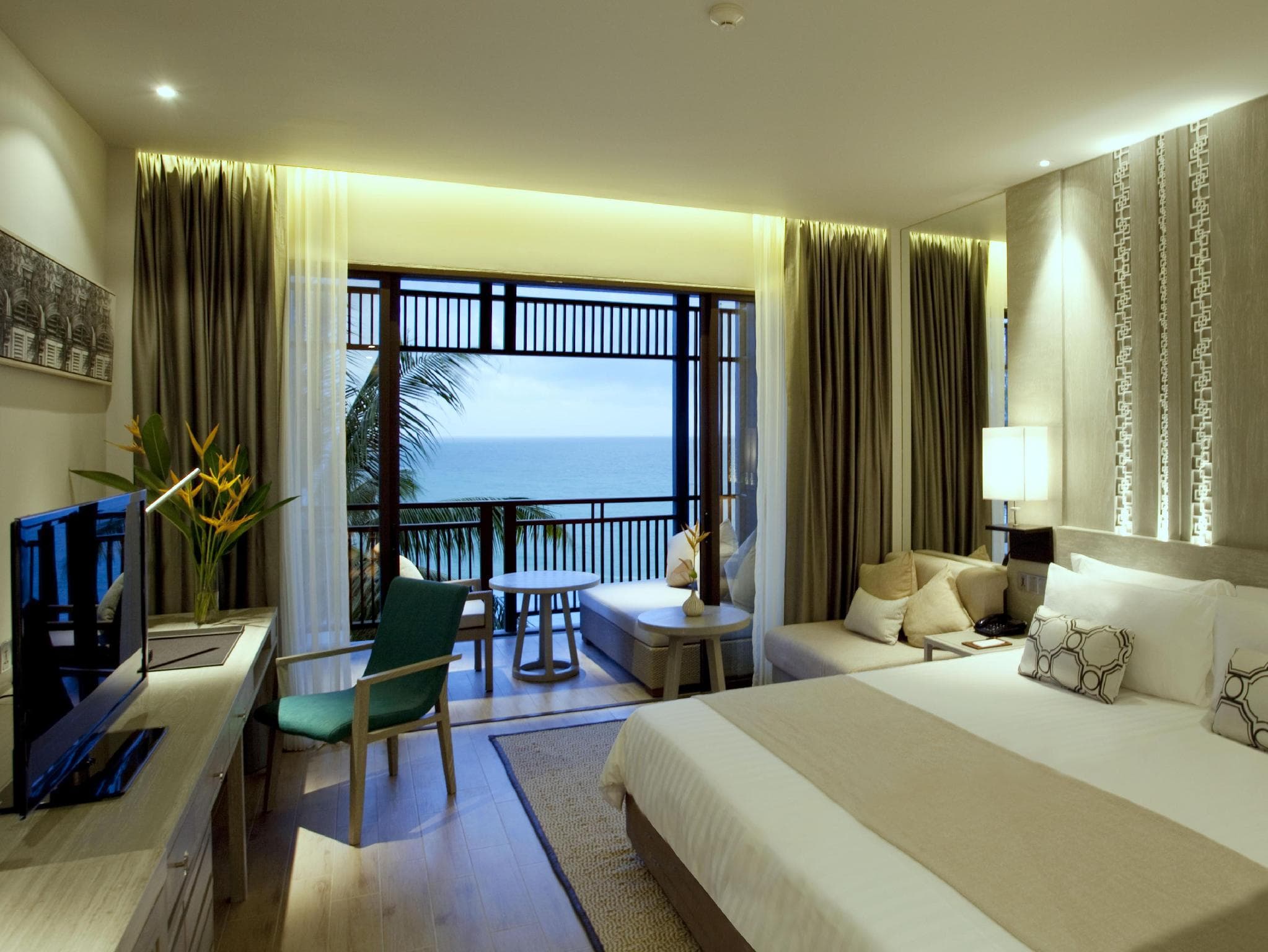 Pullman Phuket Arcadia Naithon Beach Resort