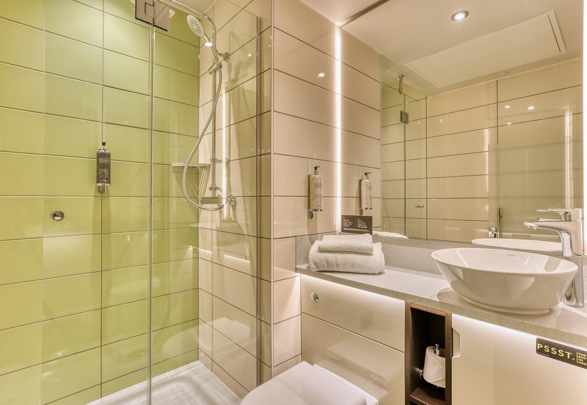 hub by Premier Inn London Clerkenwell photo 4