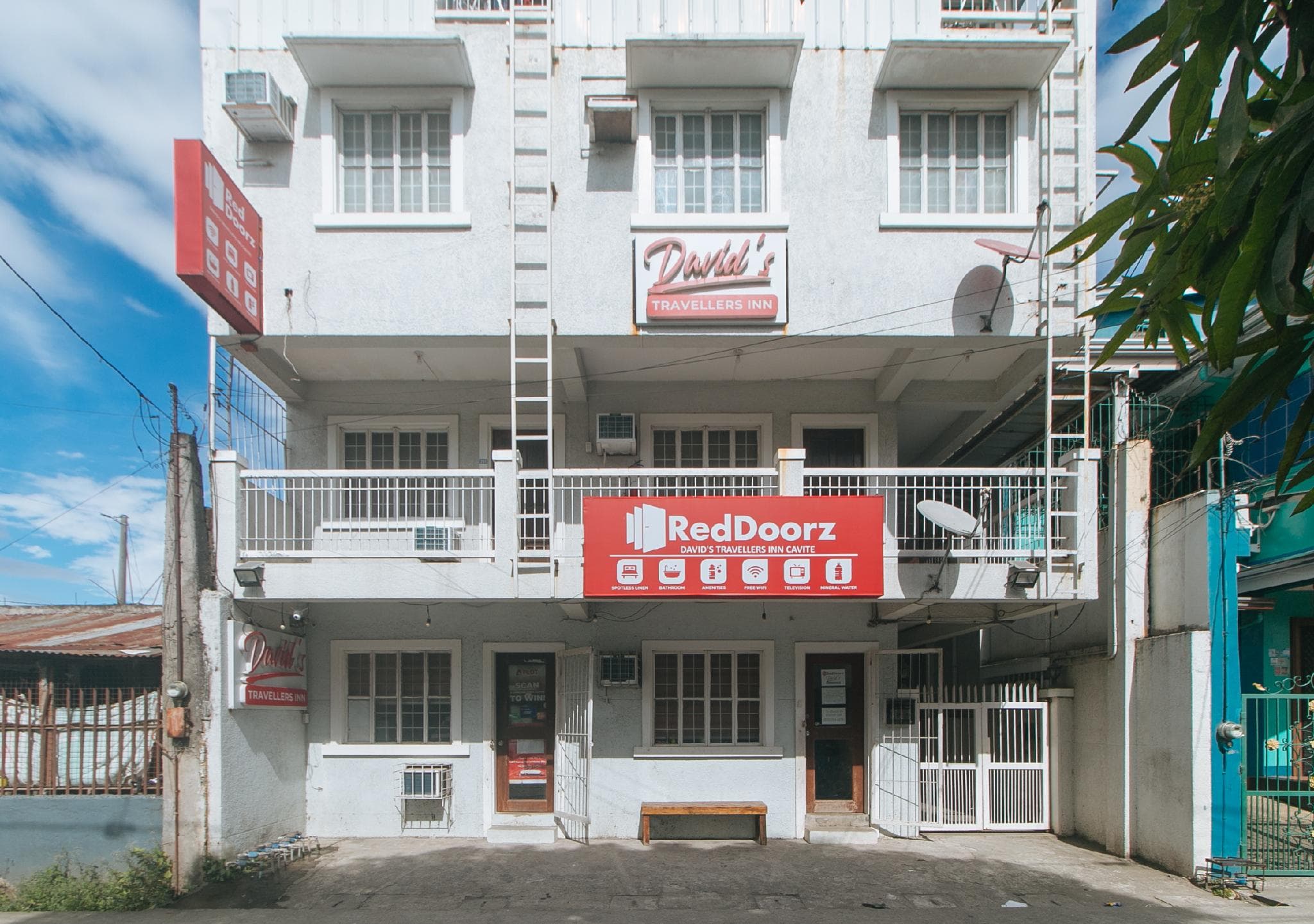 RedDoorz @ Davids Travellers Inn Cavite photo 5