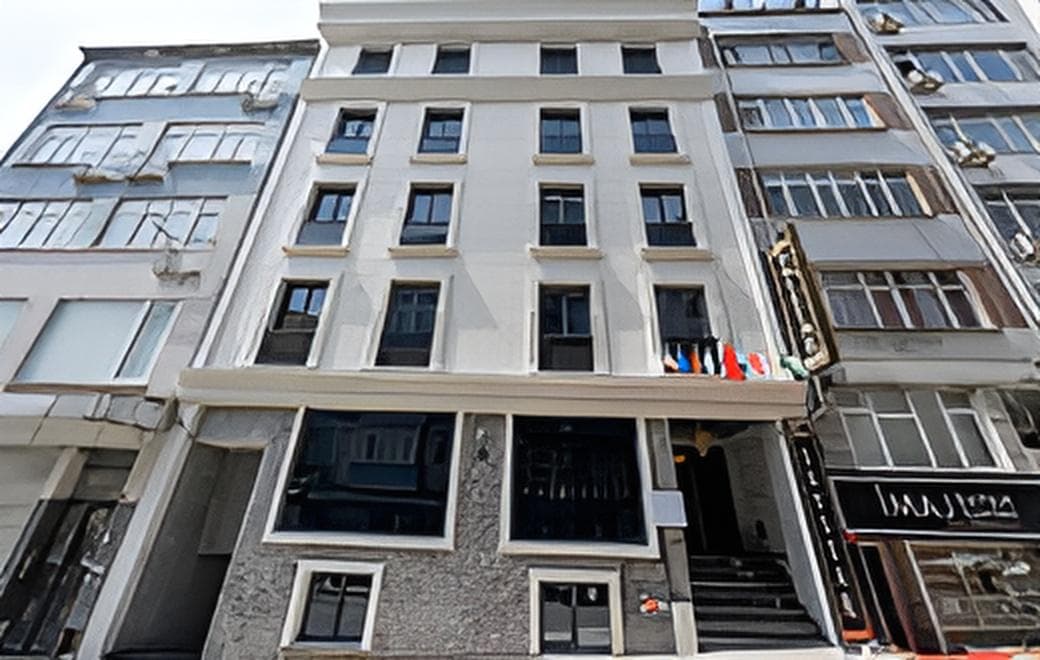 SKY STAR DELUXE HOTEL