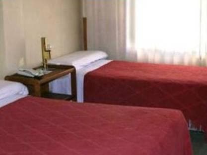 Hotel City photo 2