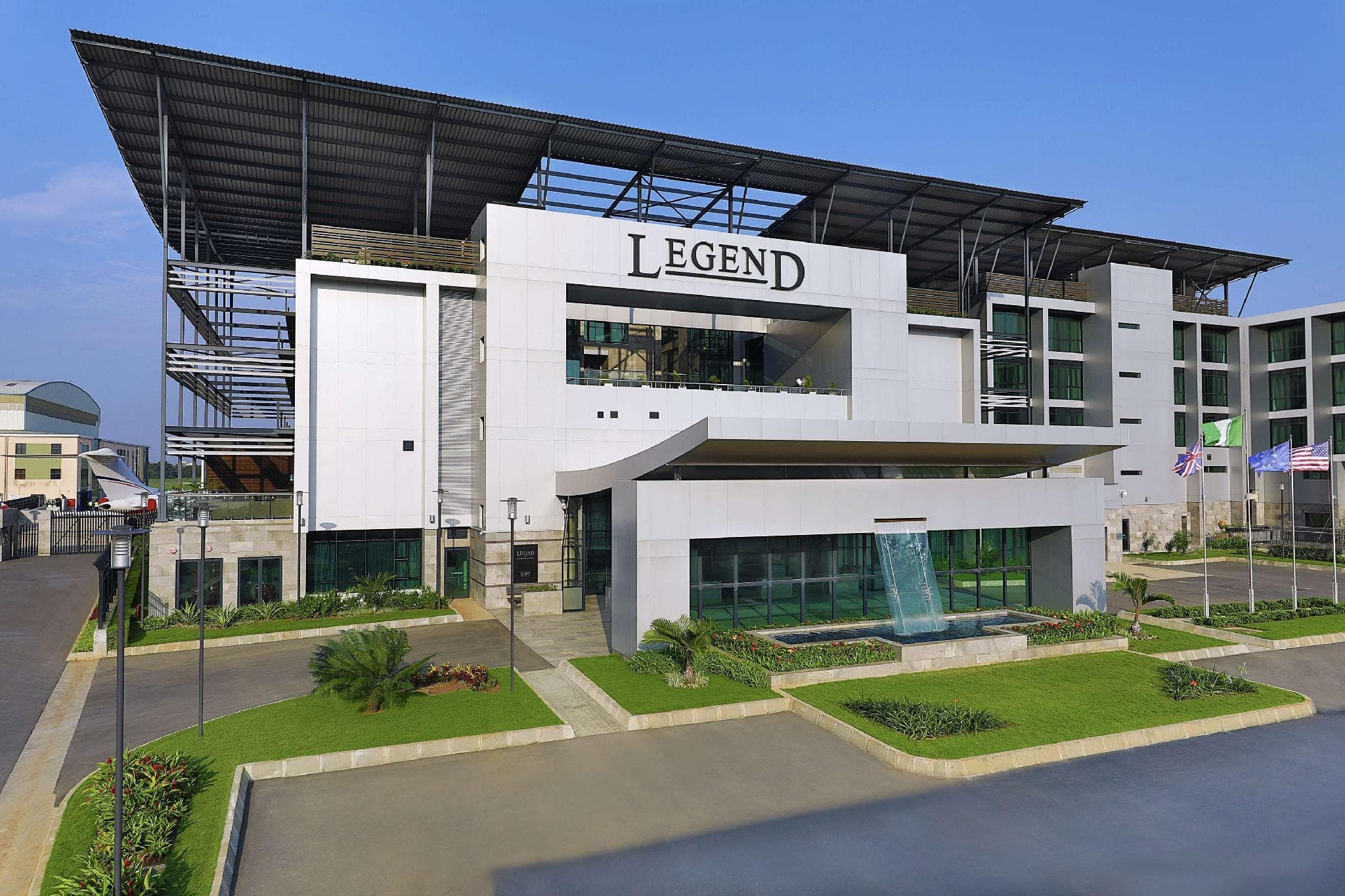 Legend Hotel Lagos Airport, Curio Collection by Hilton photo 5