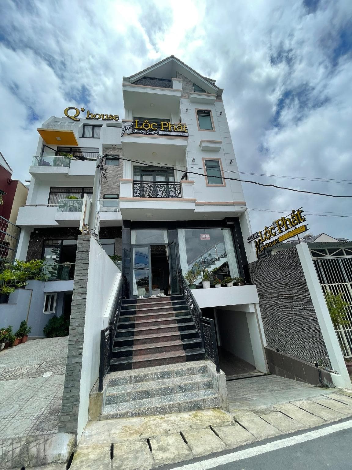Loc Phat House photo 3