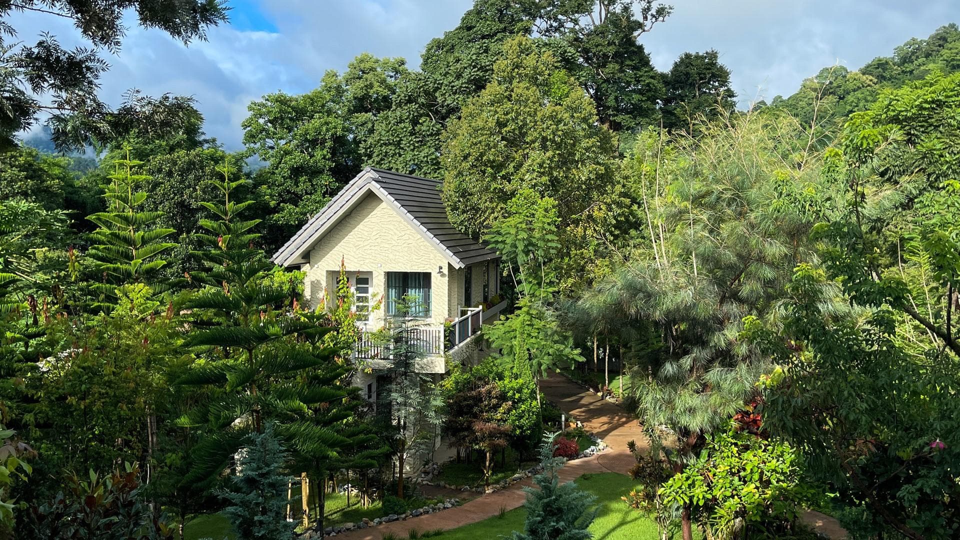 VANA Homestay photo 3