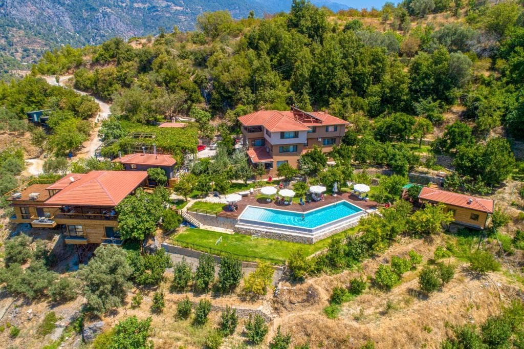 AVENA MOUNTAIN HOTEL (BREAKFAST–DINNER) – ADULTS ONLY