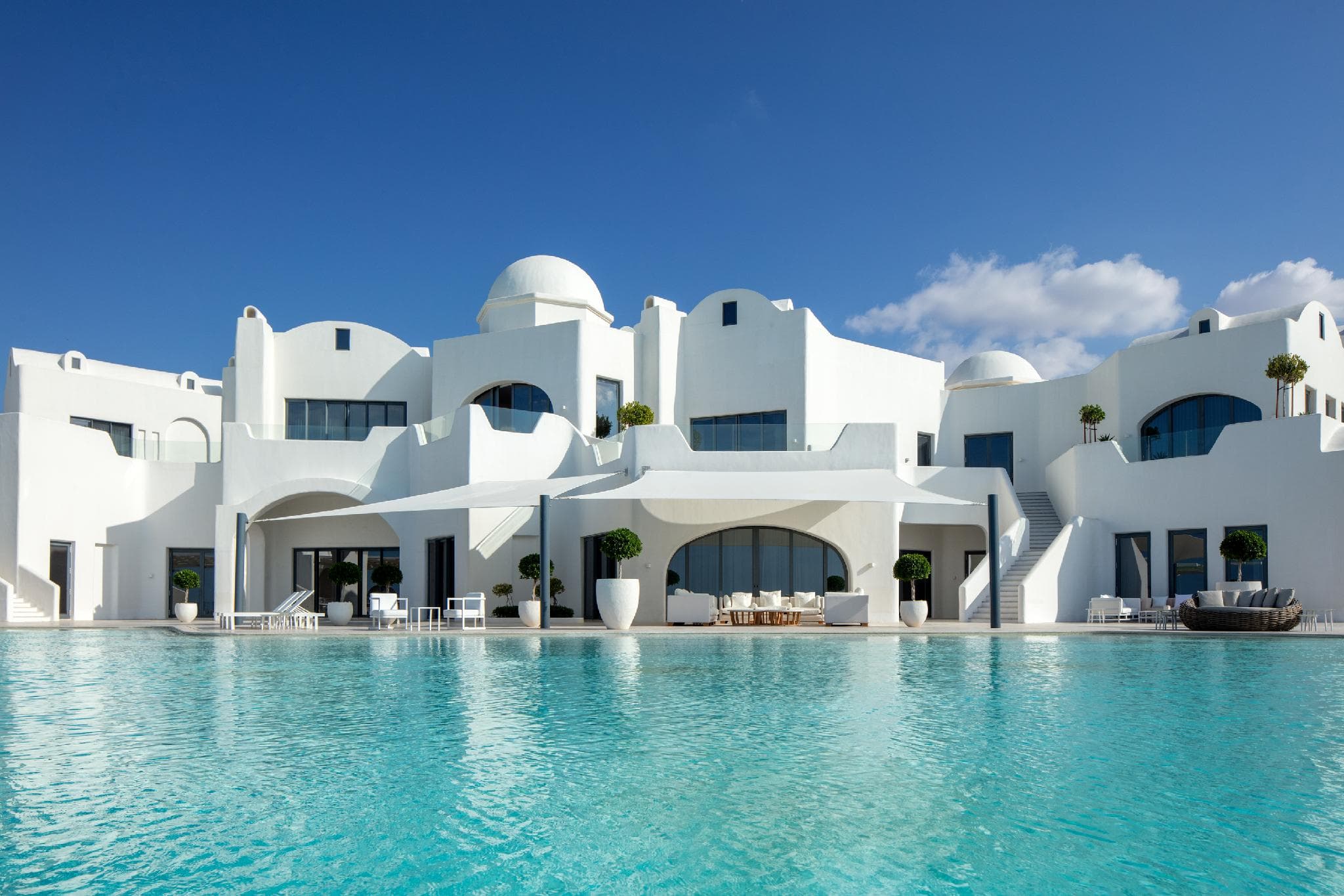 Anantara Retreat Santorini Abu Dhabi - Adults Only