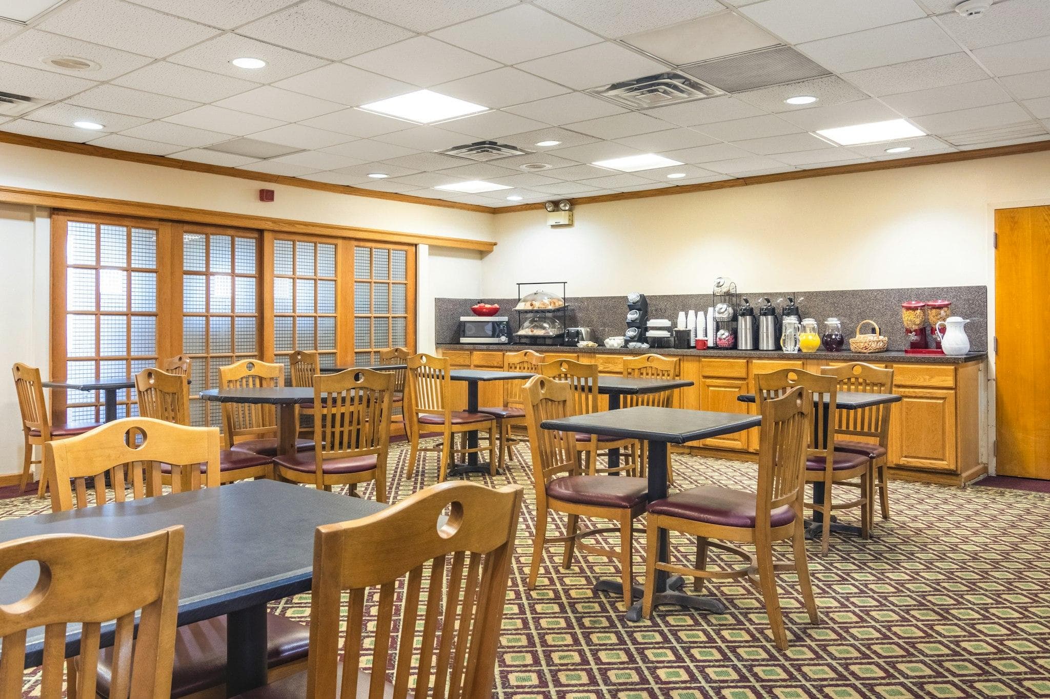 Red Roof Inn Ashtabula - Austinburg photo 4
