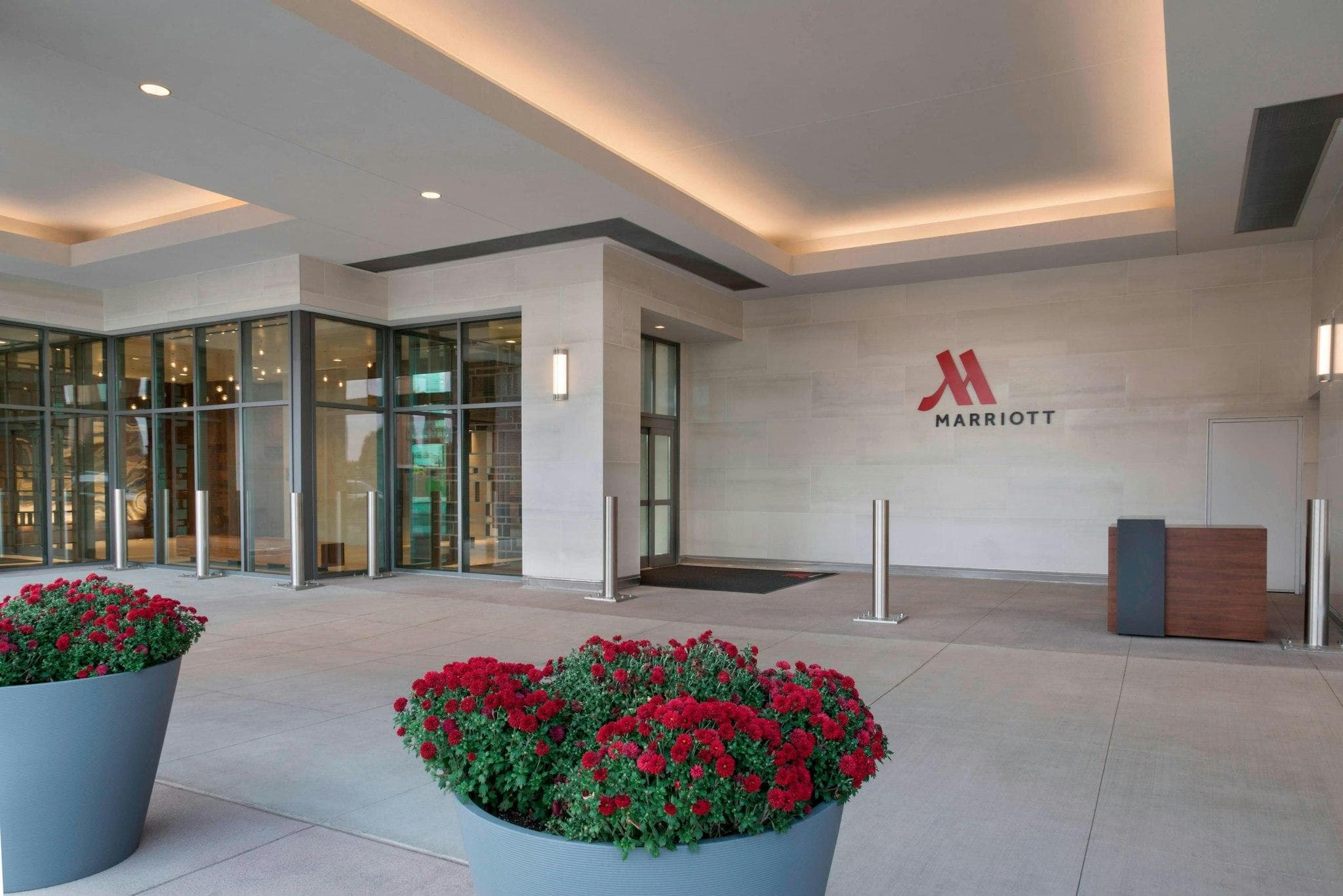 Buffalo Marriott at LECOM HARBORCENTER photo 3