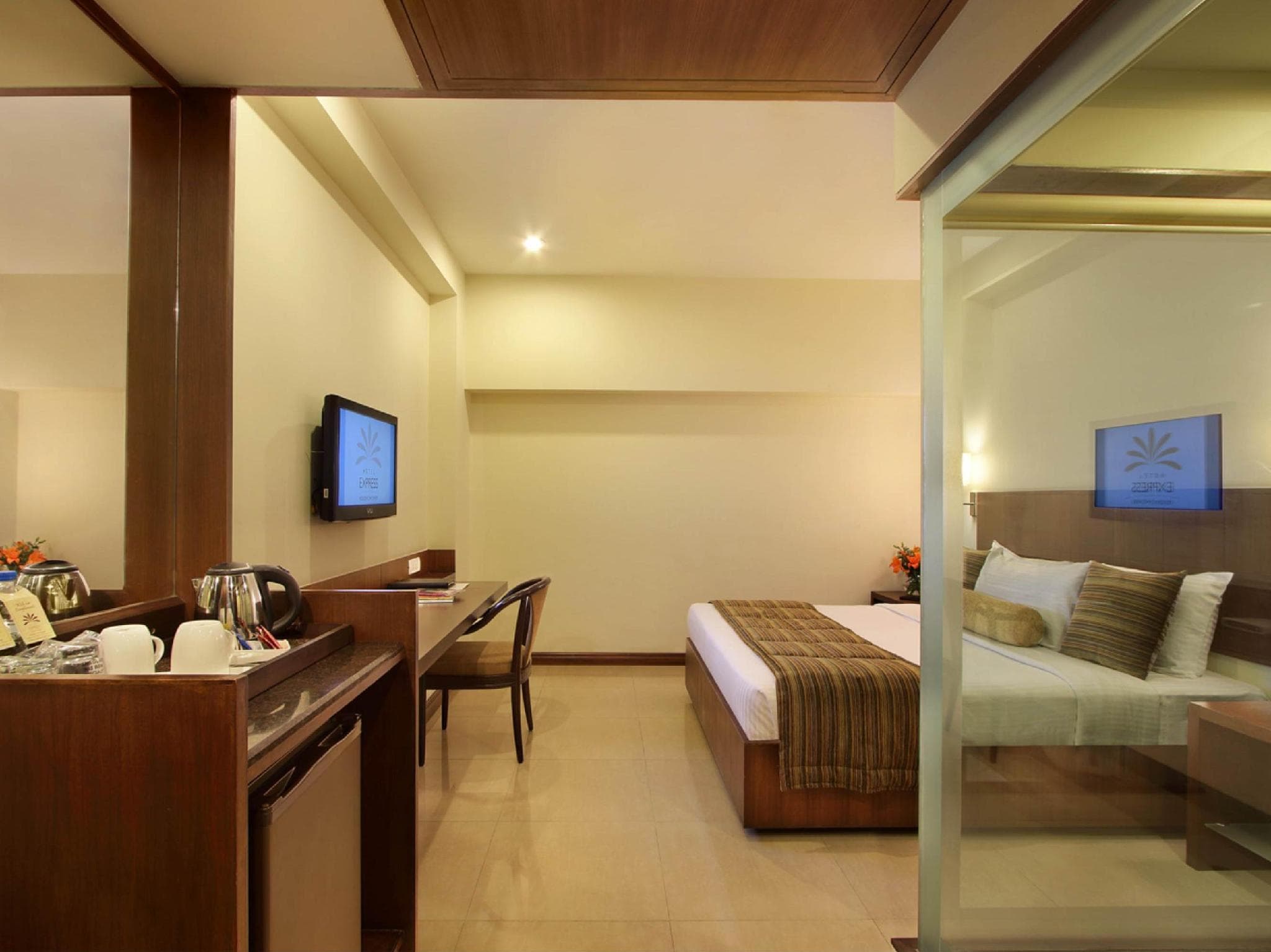Express Residency Hotel photo 2