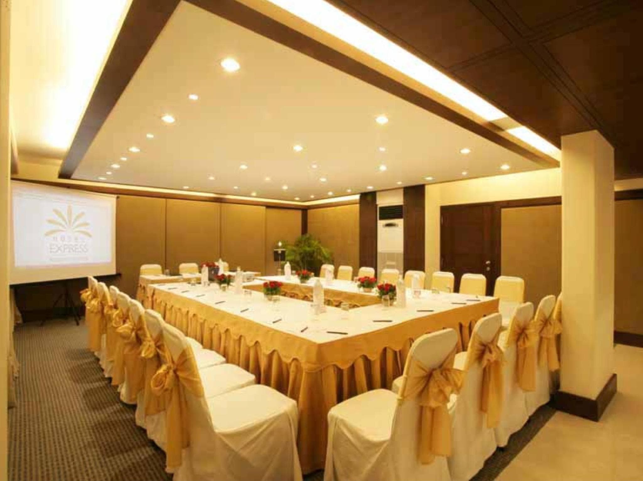 Express Residency Hotel photo 5