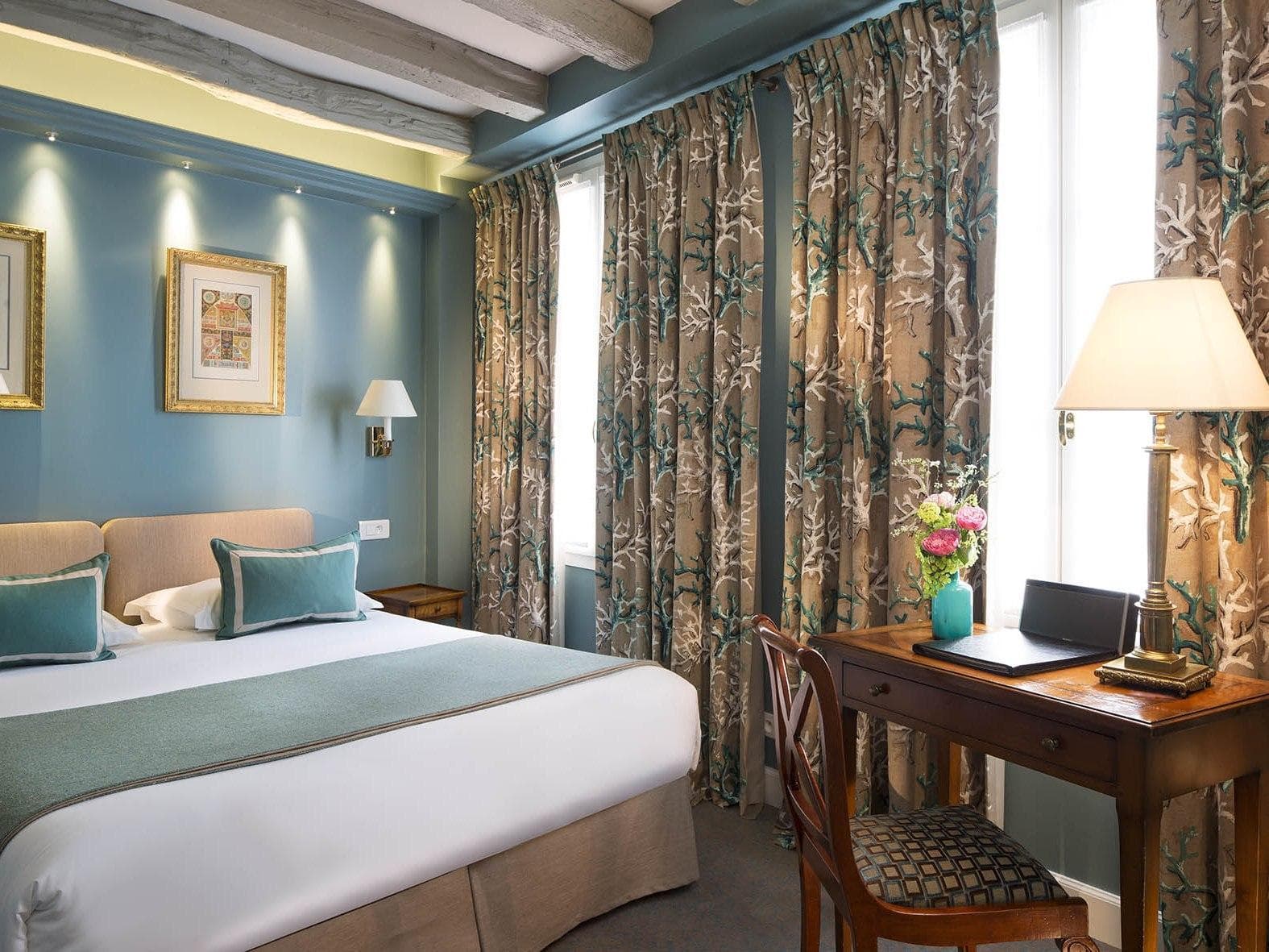 Hotel Le Relais Saint-Honore photo 5