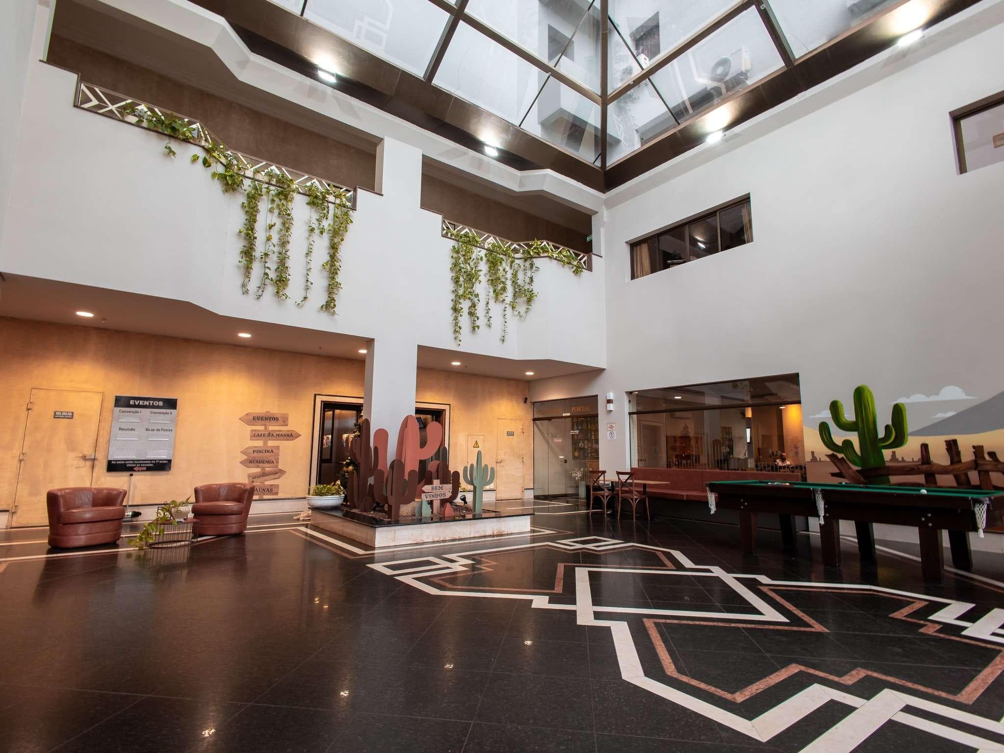 Ibis Styles Presidente Prudente, Portal of the West