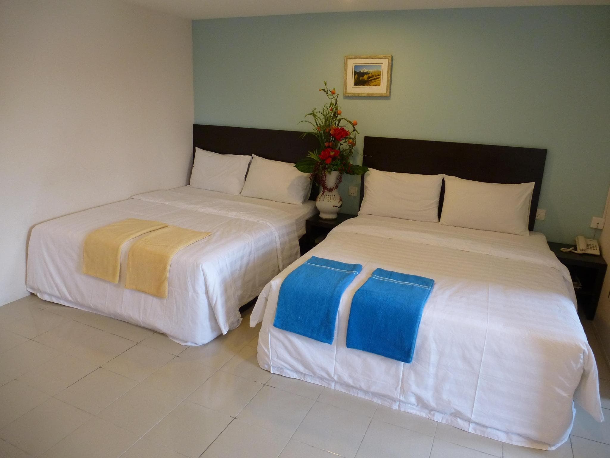 Your Hotel photo 2