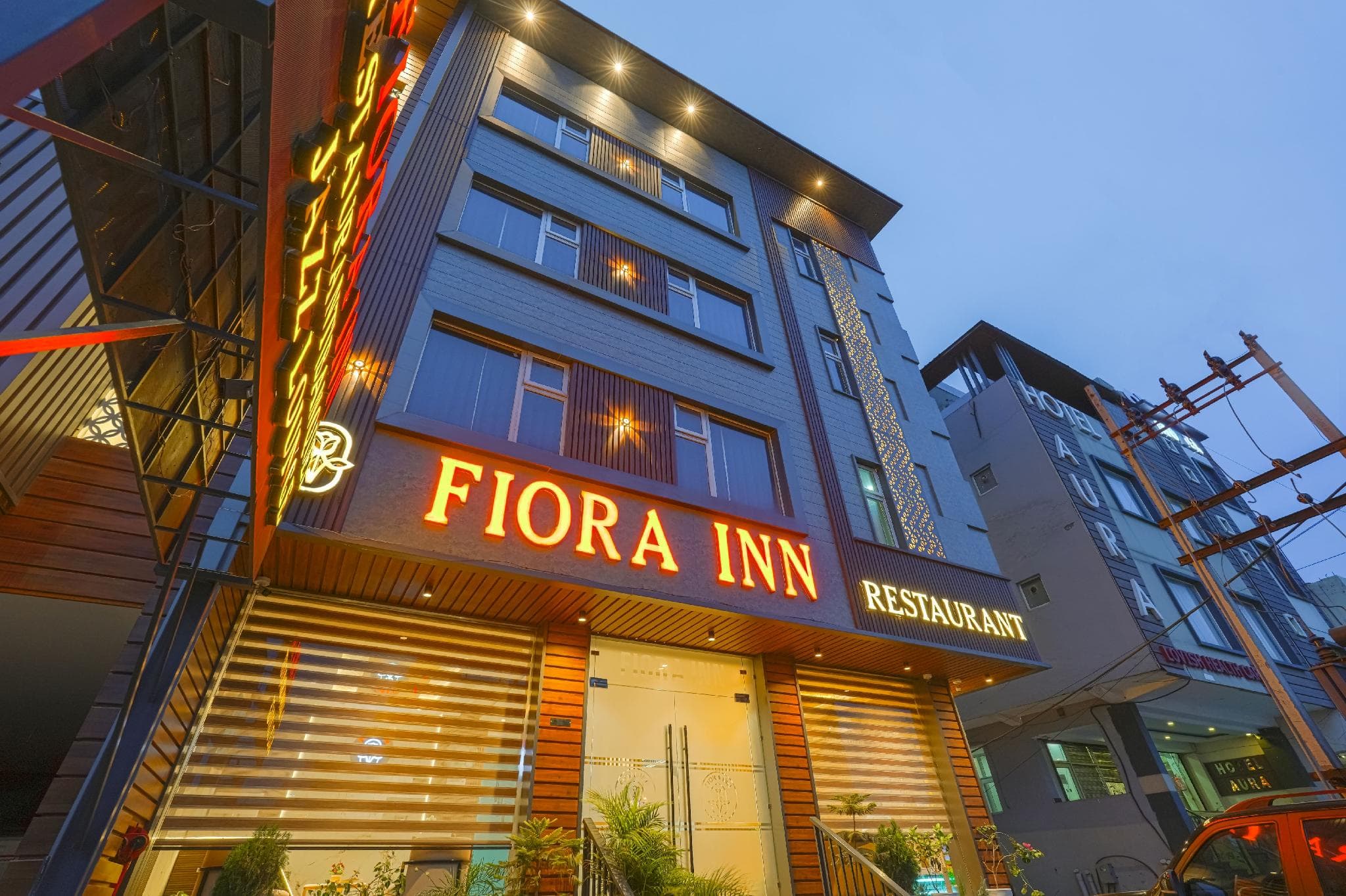 Hotel Fiora Inn