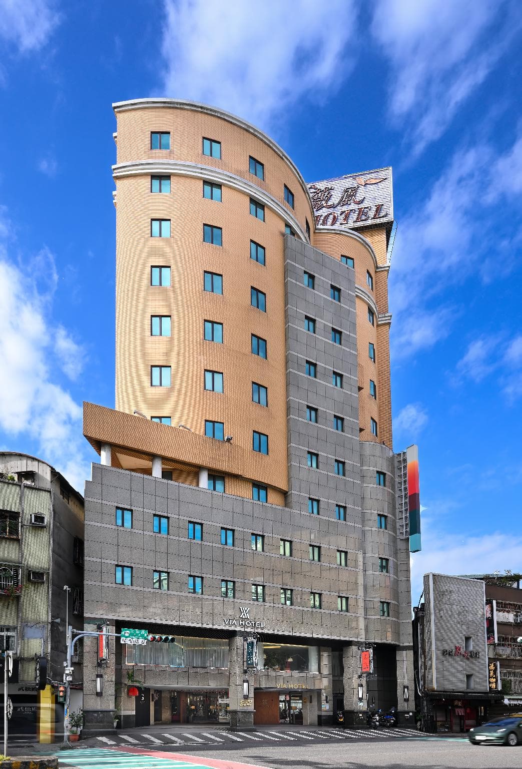 Via Hotel Breeze