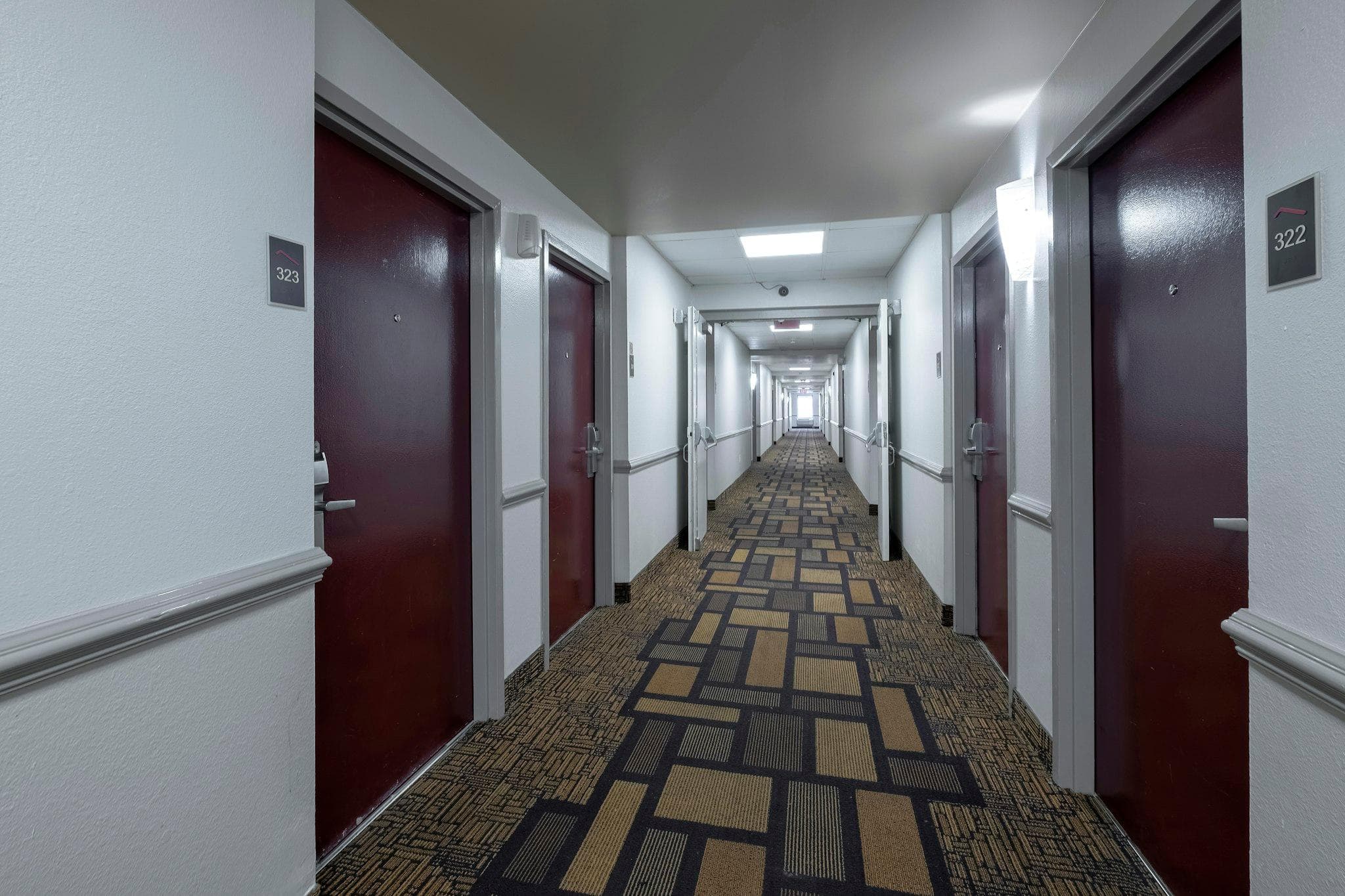 Red Roof Inn Raleigh - North-Crabtree Mall/Lenovo Center photo 5
